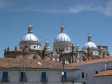 Kathedral mit seinen drei blauen Domen in Cuenca